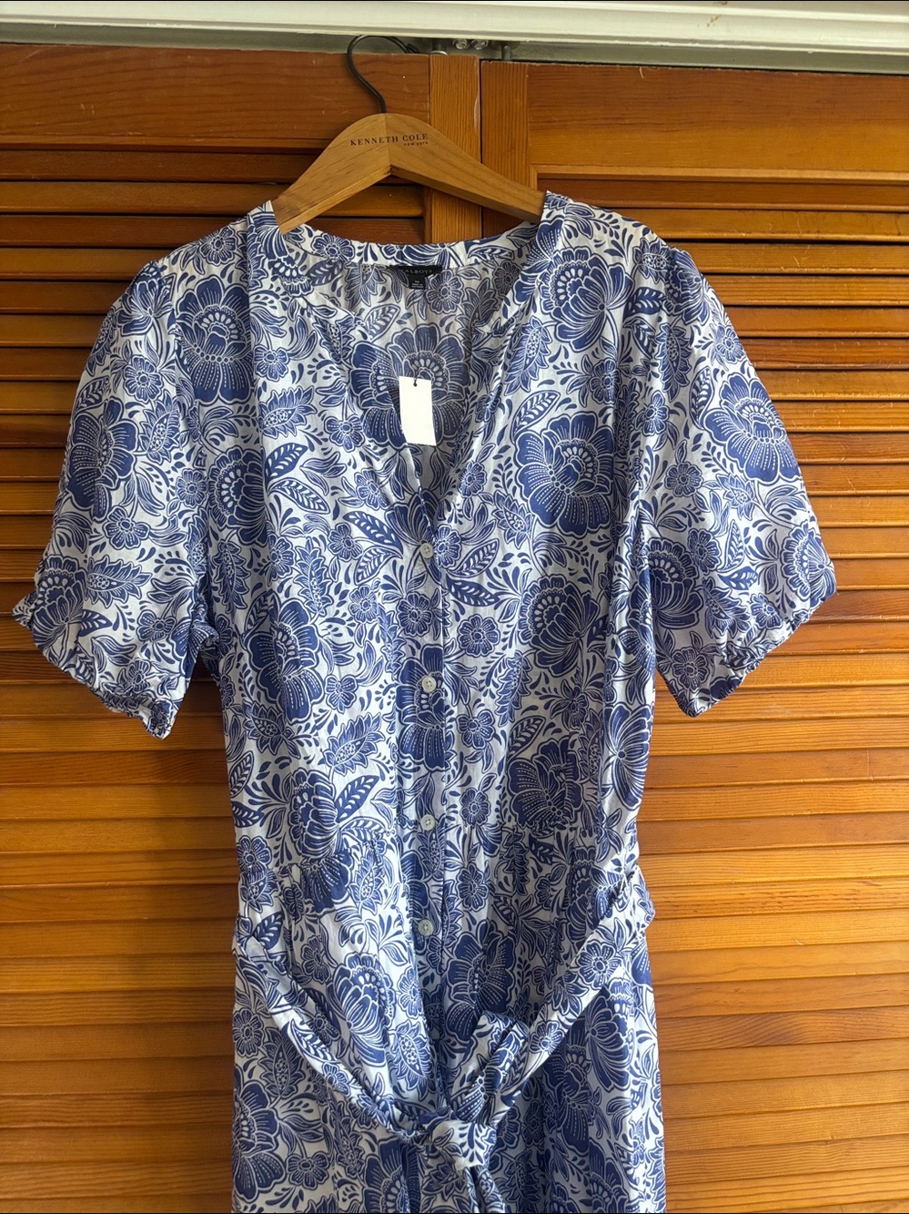 Talbots Puff Sleeve Fit & Flare Belted Blue Floral Front Button Dress Size 16 NW - Picture 5 of 10